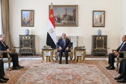 Sisi and Iranian foreign minister
