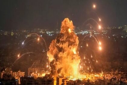 Israel bombs Beirut