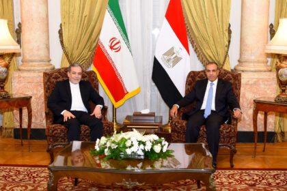 Egyptian and Iranian Foreign Ministers, meet in Cairo