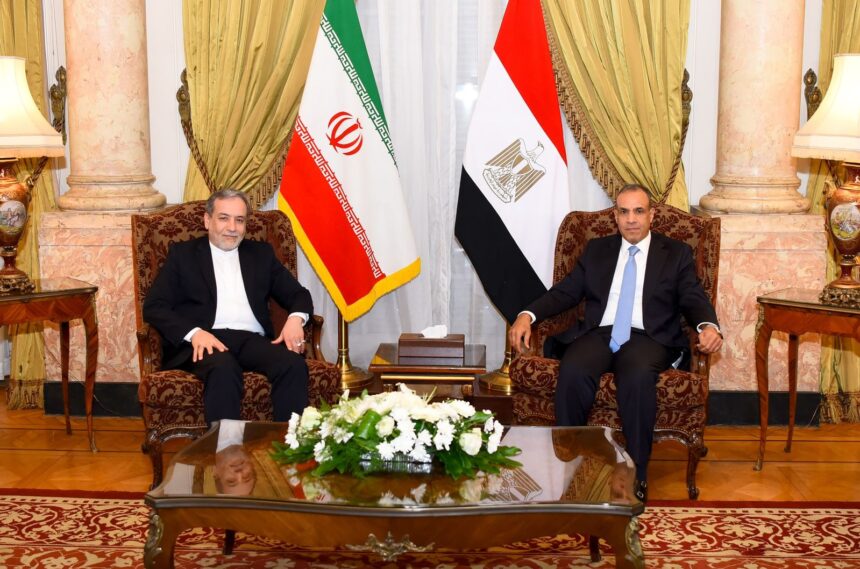 Egyptian and Iranian Foreign Ministers, meet in Cairo
