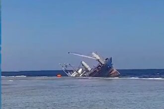 Cargo Ship sinks in Quseir