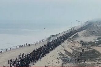 Palestinians returning to Northern Gaza