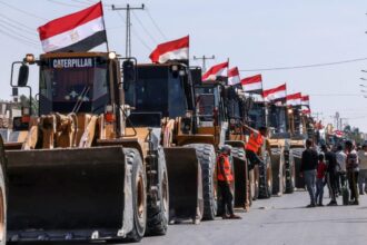 Egypt reconstruction convoy enters Gaza
