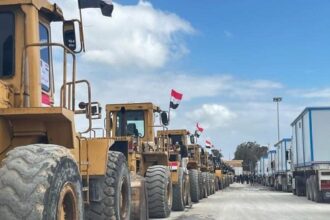 Egyptian Heavy equipment and caravans enter Gaza