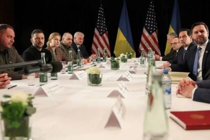 Zelenskyy and Vance meeting in Munich
