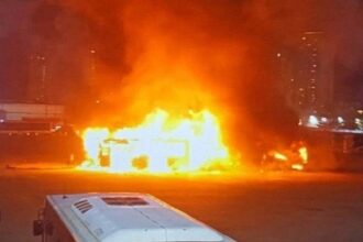 Bus blasts near Tel Aviv