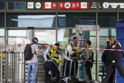 Israeli stabbed