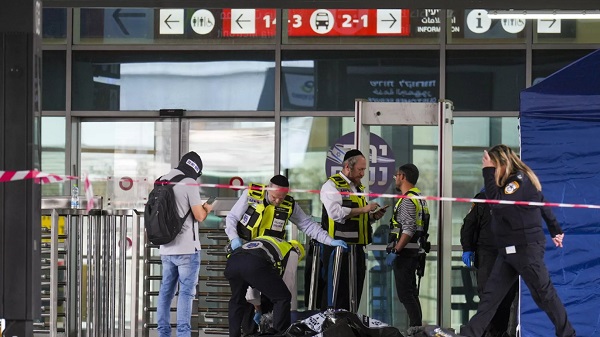 Israeli stabbed