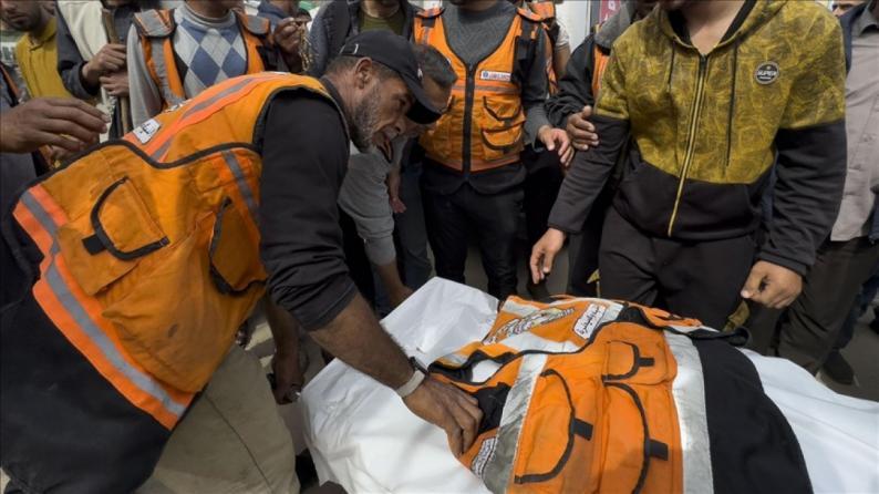 Palestinian medics executed 1