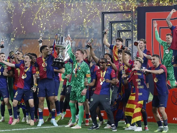 Barcelona defeats Real Madrid