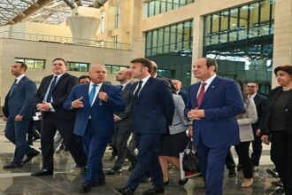Macron and Sisi in Station
