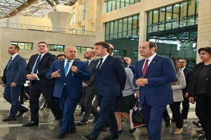 Macron and Sisi in Station