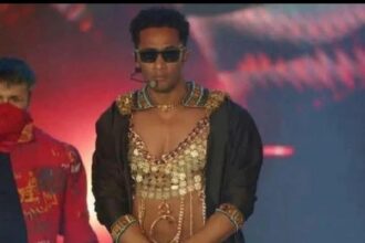 Mohamed Ramadan belly dance