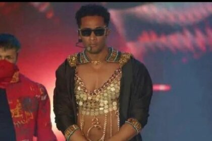 Mohamed Ramadan belly dance