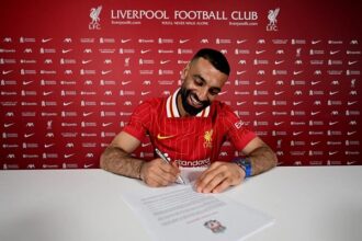 Mohamed Salah signs