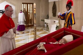 Pope Francis in coffin