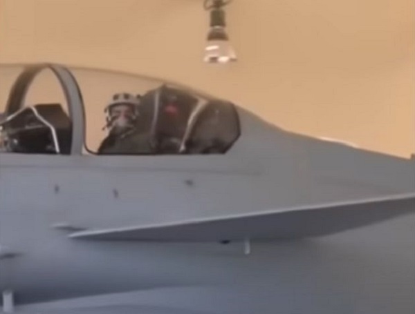 Egyptian Fighter Pilot in J-10ES