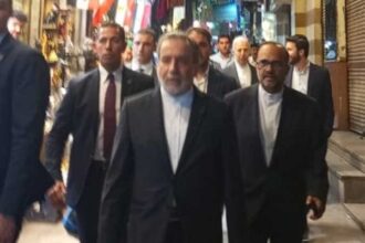 Iranian FM in Khan El Khalili