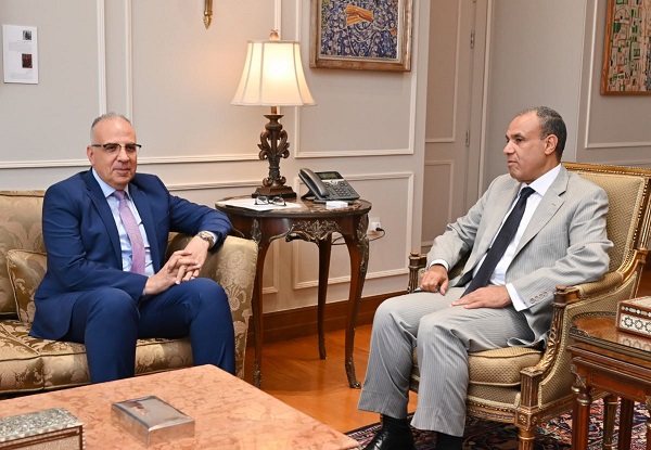 Irrigation and Foreign Ministers