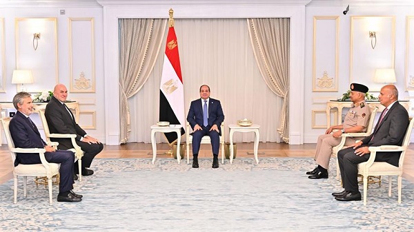 Sisi and Italian Defense Minister