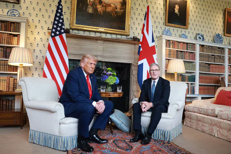 Trump meeting with Starmer