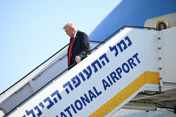 Trump arrives in Israel