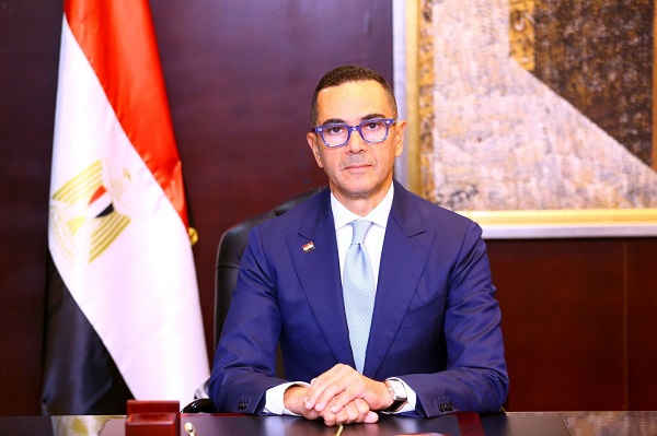 Minister Hassan El-Khatib