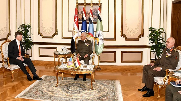Defense Minister and US under secretary