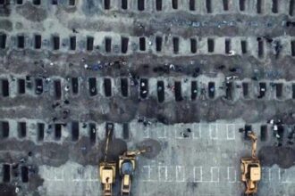 Iranian school girls graves