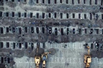 Iranian school girls graves