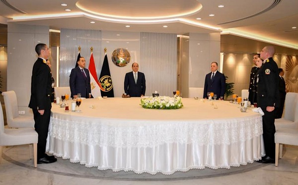 Sisi at Police academy Iftar