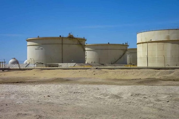 Egypt oil storage tanks Red Sea
