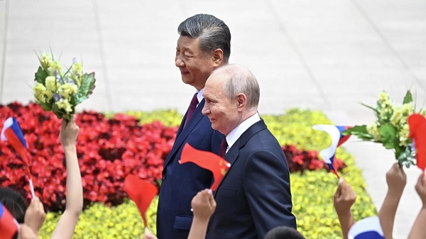 Putin leaves China