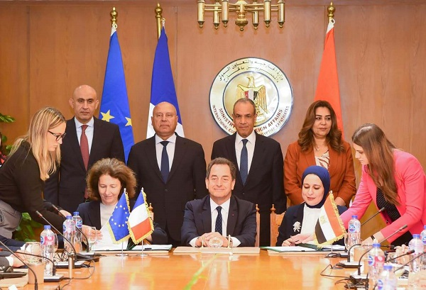 8 agreements with France