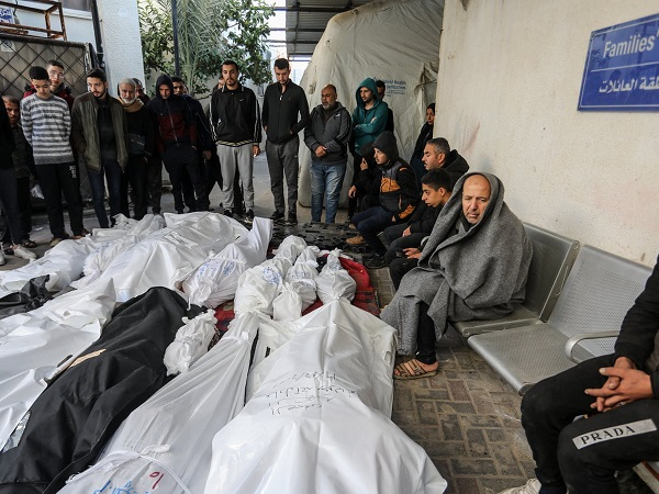 13 Palestinians killed