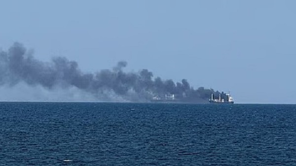 Indian ship sinks