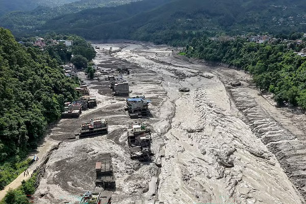 Nepal mud slide