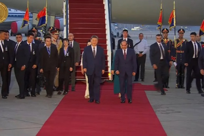 Sisi welcomes Xi in Cairo
