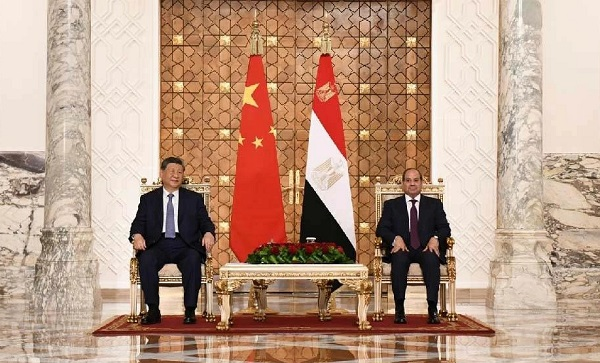 Xi and Sisi sitting